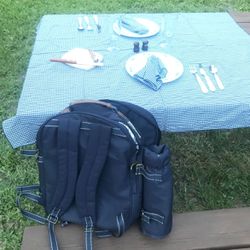 Backpack For Picnic With Accessories 