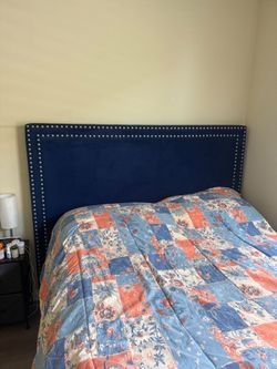 Full size bed