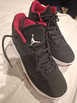 Jordan max aura 2 size 7y