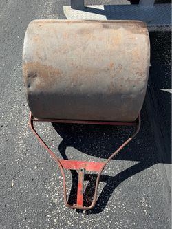 Vintage Heavy Duty Steel Tow-Behind Lawn Roller – Approx. 24”