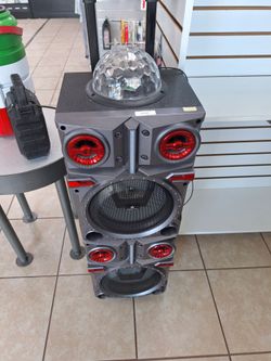 Large Party Speaker with Disco Ball Light