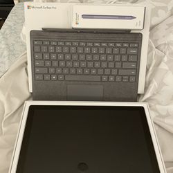 MICROSOFT SURFACE PRO 7 W/ BACKLIT KEYBOARD AND SURFACE PEN