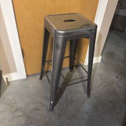 2 Metal Bar Stools