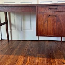 beautiful 1960's Mid Century Modern Founders brand DESK designed by Jack Cartwright with "slate" top And Others 