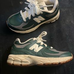 Kids sneakers For Sale