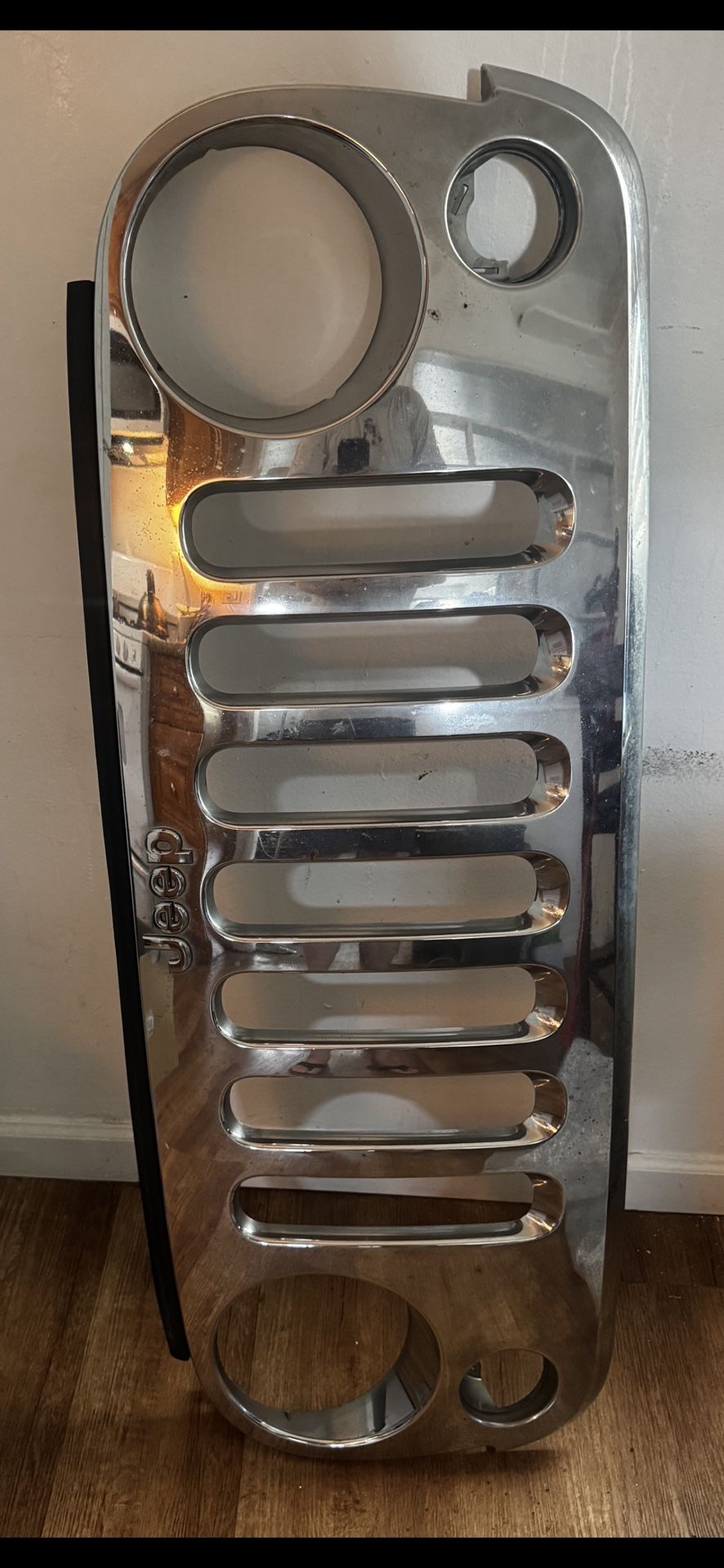 Original 2009 Jeep  Wrangler Unlimited X Grill