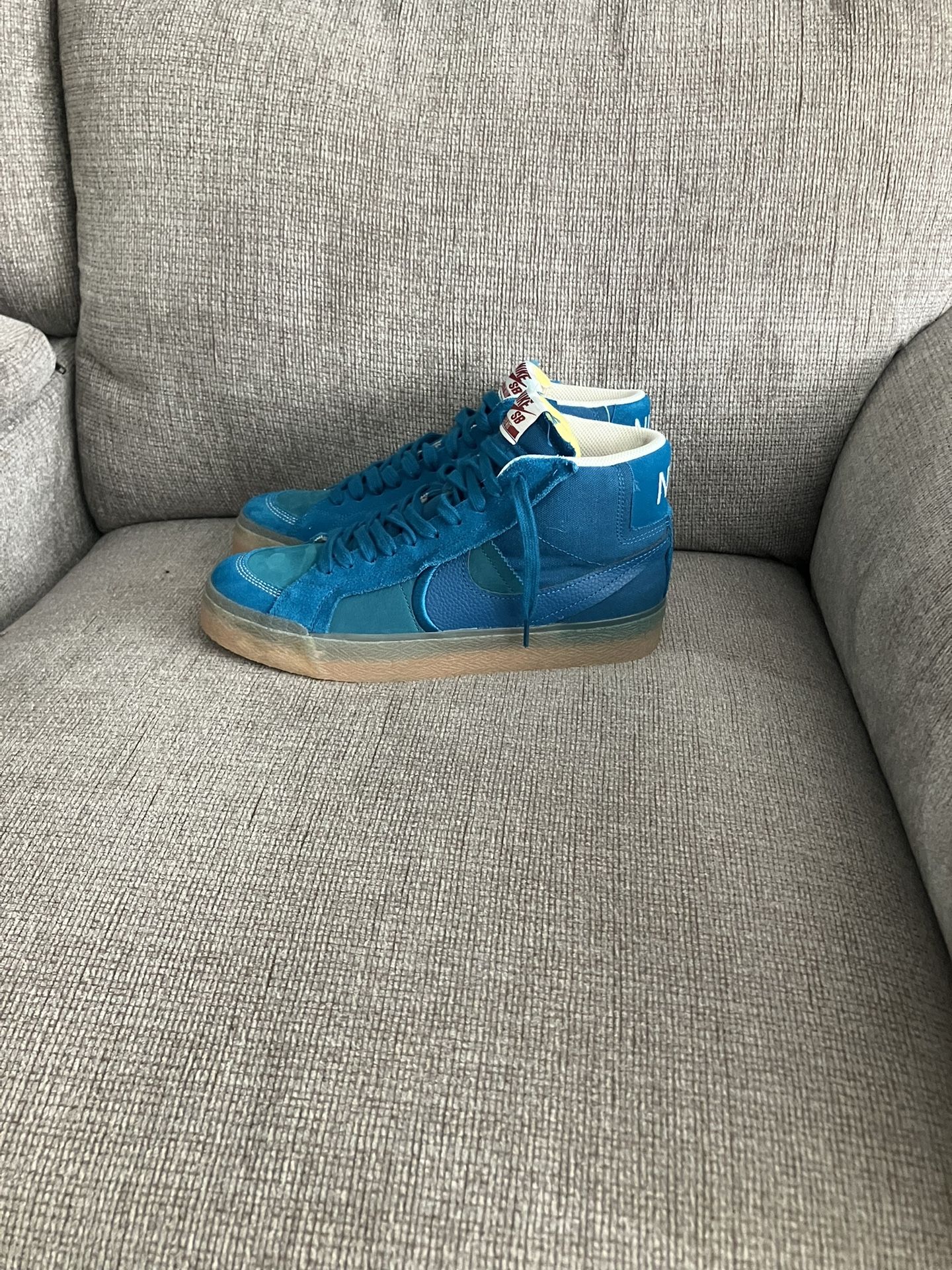 Nike Sb Blazer Mid Blue colorway Never used and great  display picture 1