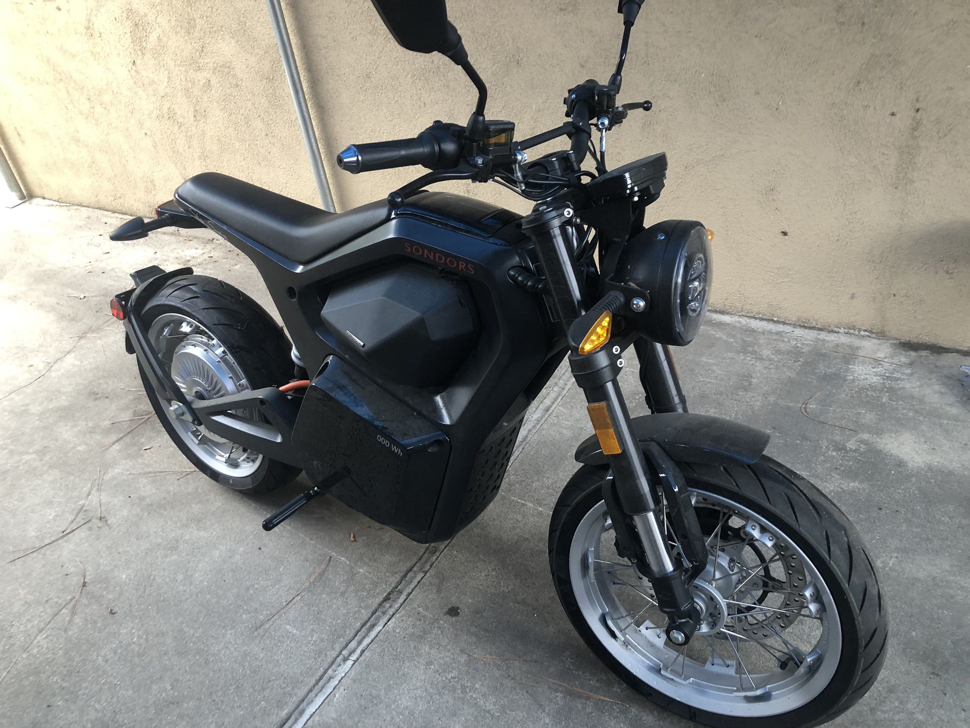 2024 Storm Sundors Electric Motorcycle 