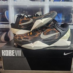 Nike Zoom Kobe 7 System Cheetah Men Size 12 