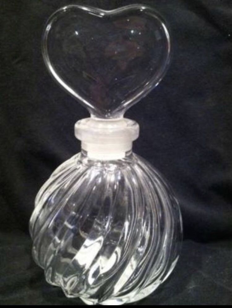 VINTAGE 18% LEAD CRYSTAL GLASS SWIRLED PERFUME BOTTLE & HEART SHAPED STOPPER- JAPAN