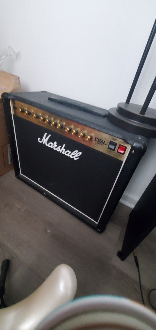 Marshall DSL40C Guitar Combo Amp