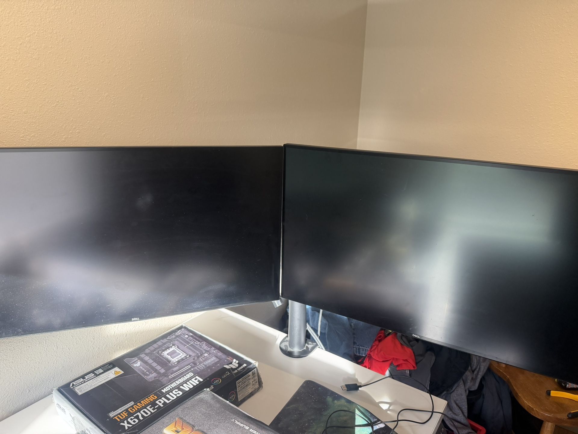 Dual Monitor Set Up 