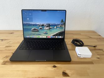 Brand New 2025 M5 14” MacBook Pro 10C/10C 512GB / 16GB Space Black 