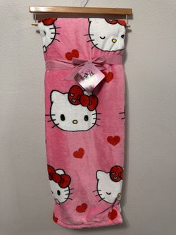 Valentine’s Hello Kitty Blanket