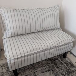 Small couch / Accent bench Ashley Furniture