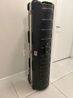 SKB Hard Plastic Deluxe 48in