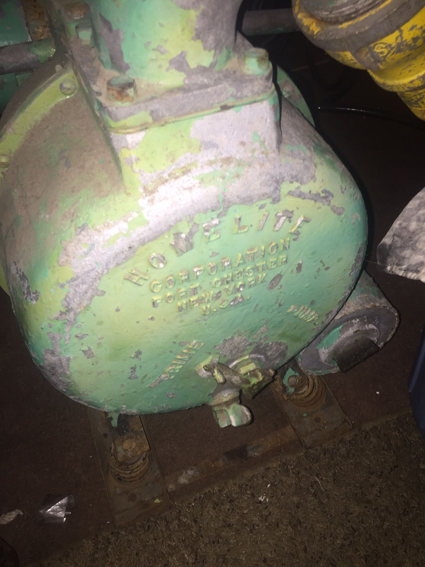 Vintage trash pump