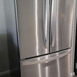 Whirlpool Refrigerator 
