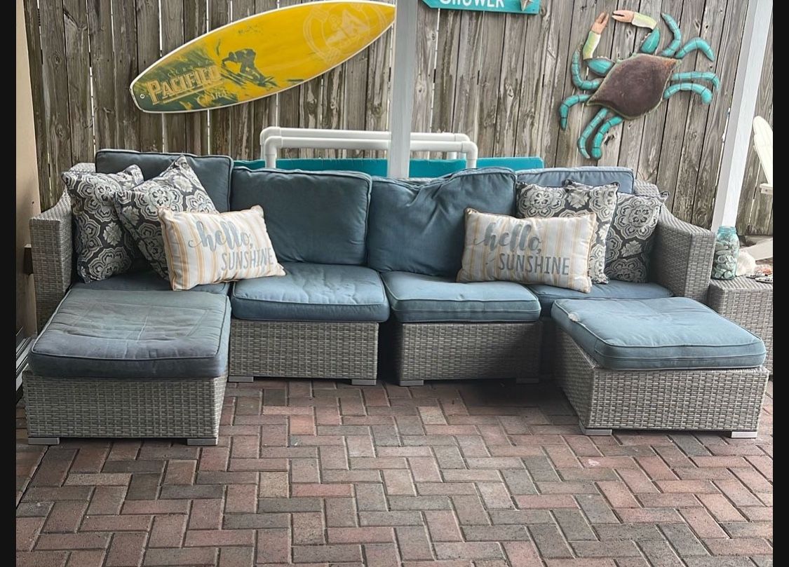 Patio set