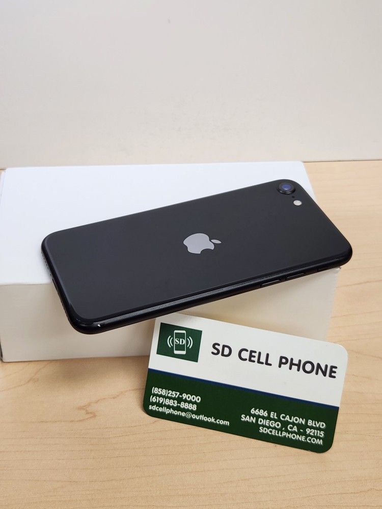 iPhone SE 2nd Gen 2020 64 GB Unlocked For Any Carrier Excellent Condition