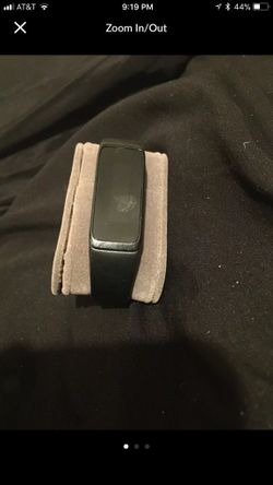 Like Fitbit.. striiv fitness tracker..(needs charger)