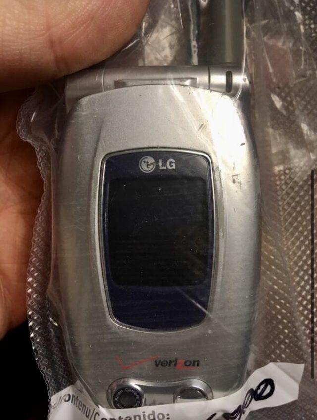 LG VX6000 Cell Phone •Verizon•