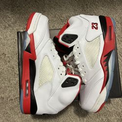 Jordan Retro 5, Size 9 Men, Condition New.