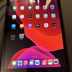 iPad 7th Generation (Apple Pen Included)