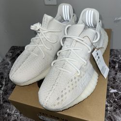 Yeezy 350 V2 Bone