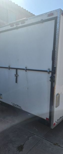 Trailer in closed  / flat bed