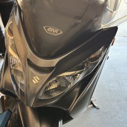 2007 Suzuki Bergman 400 scooter