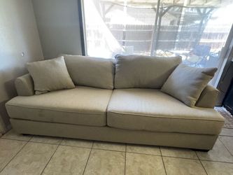 Queen Sleeper Sofa by Jerome’s– Great Condition