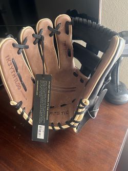 Baseball glove New