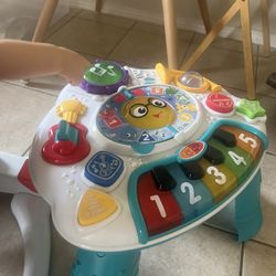 Baby Einstein 2-in-1 Musical Activity Table 