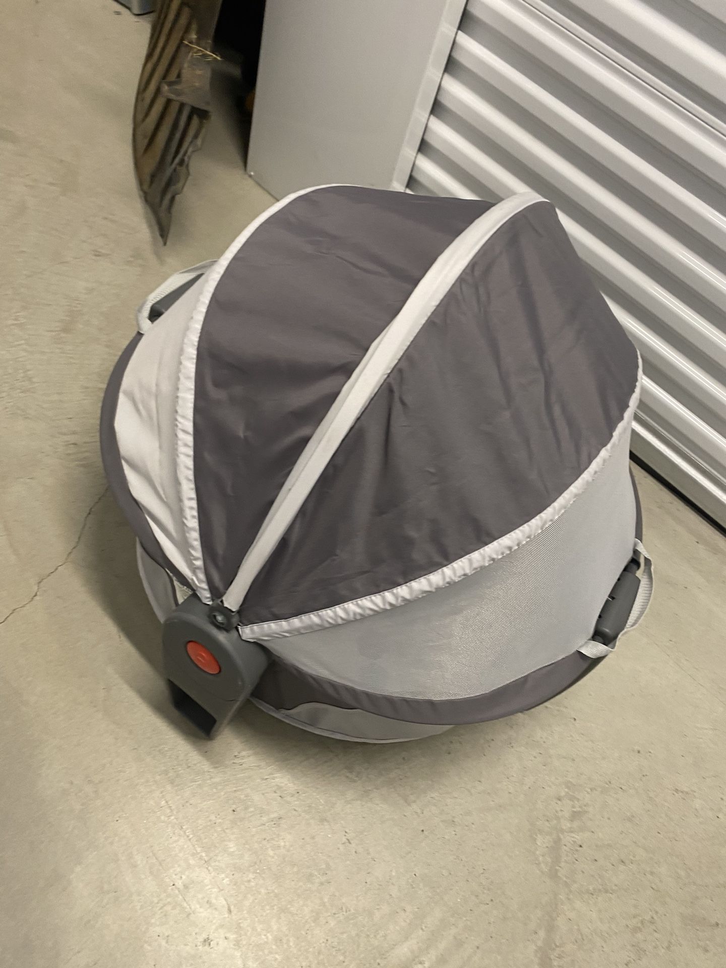 Fisher Price On The Go Baby Dome
