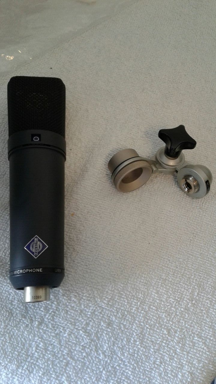 MICROPHONE NEUMANN U89i P48 and MOUNT NEUMANN SG 367