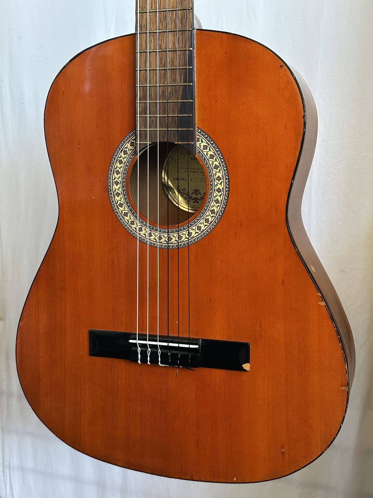 Hondo H-308 Classical Acoustic Guitar Nylon String