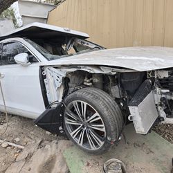 2019 Audi A8 Quattro 4.0 Twin Turbo Motor Automatic Transmission For Parts Only GM Auto Parts 221 Hambrick Rd / Luis 