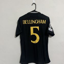 Real Madrid 2023-24 3rd Bellingham Jersey Small (slim Fit) 