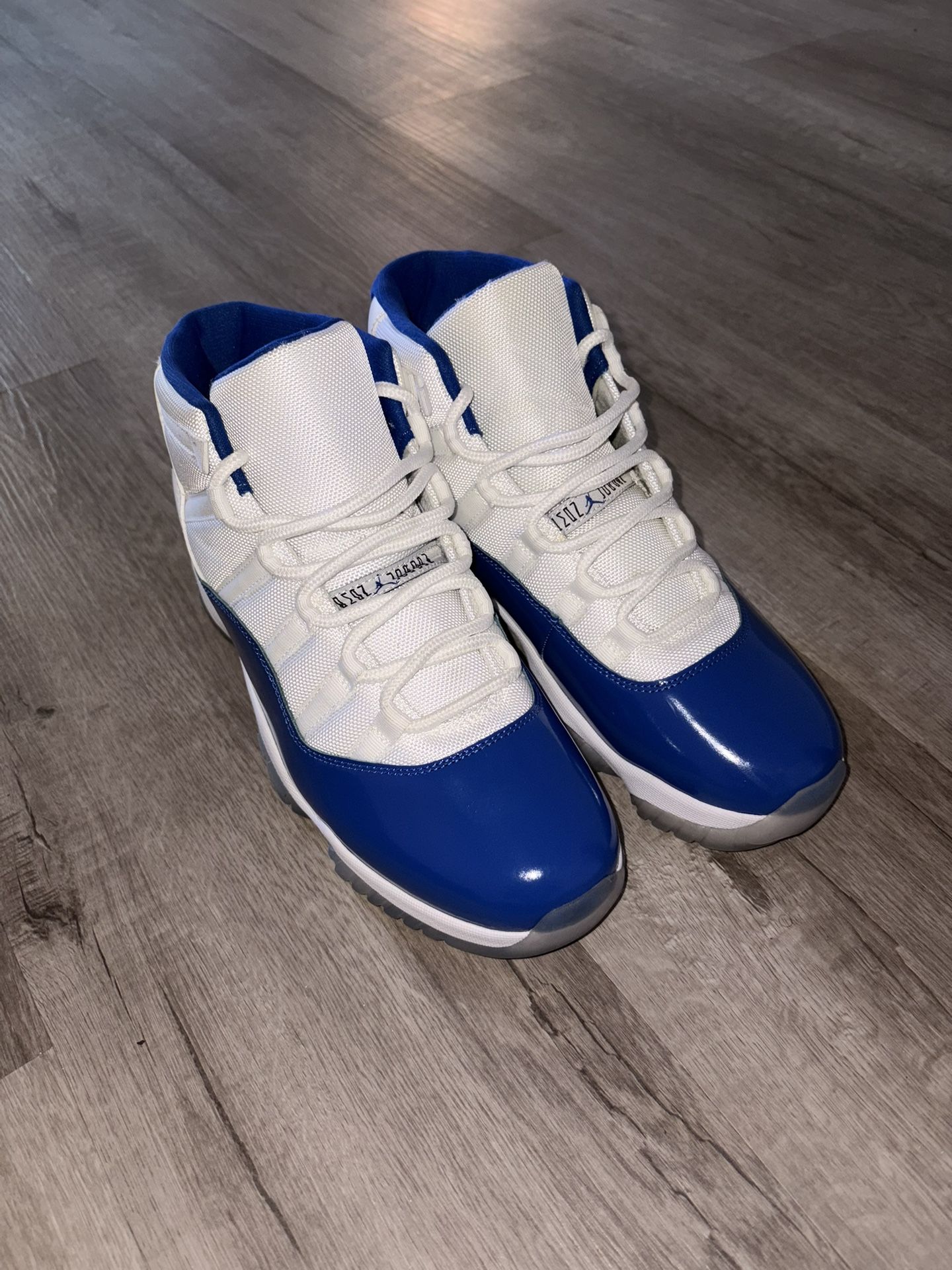 Air Jordan 11 Royal Blue