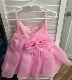 Vestido pink de niña. Se paga cuando se recoja.
