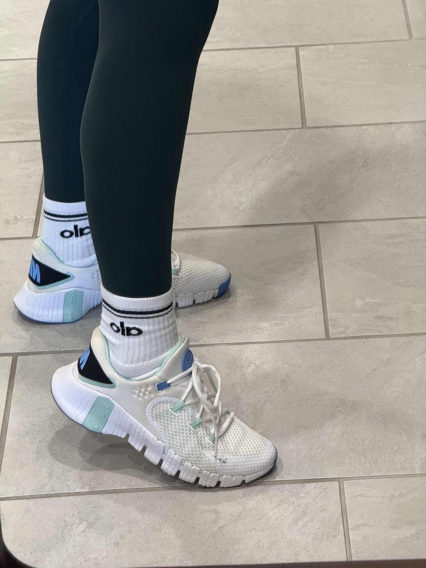 Women’s Nike metcons Size 9.5