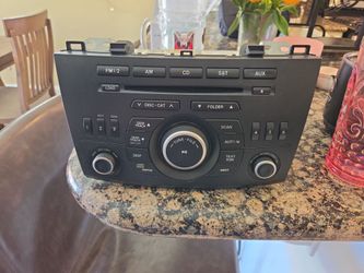 Car stereo Mazda 3 2013