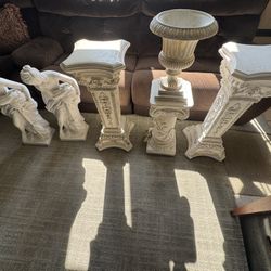 White Statues Two Lady’s Pouring Water