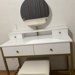 Vanity 