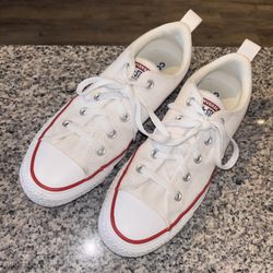 LOW TOP CONVERSE SZ 7 WOMENS 