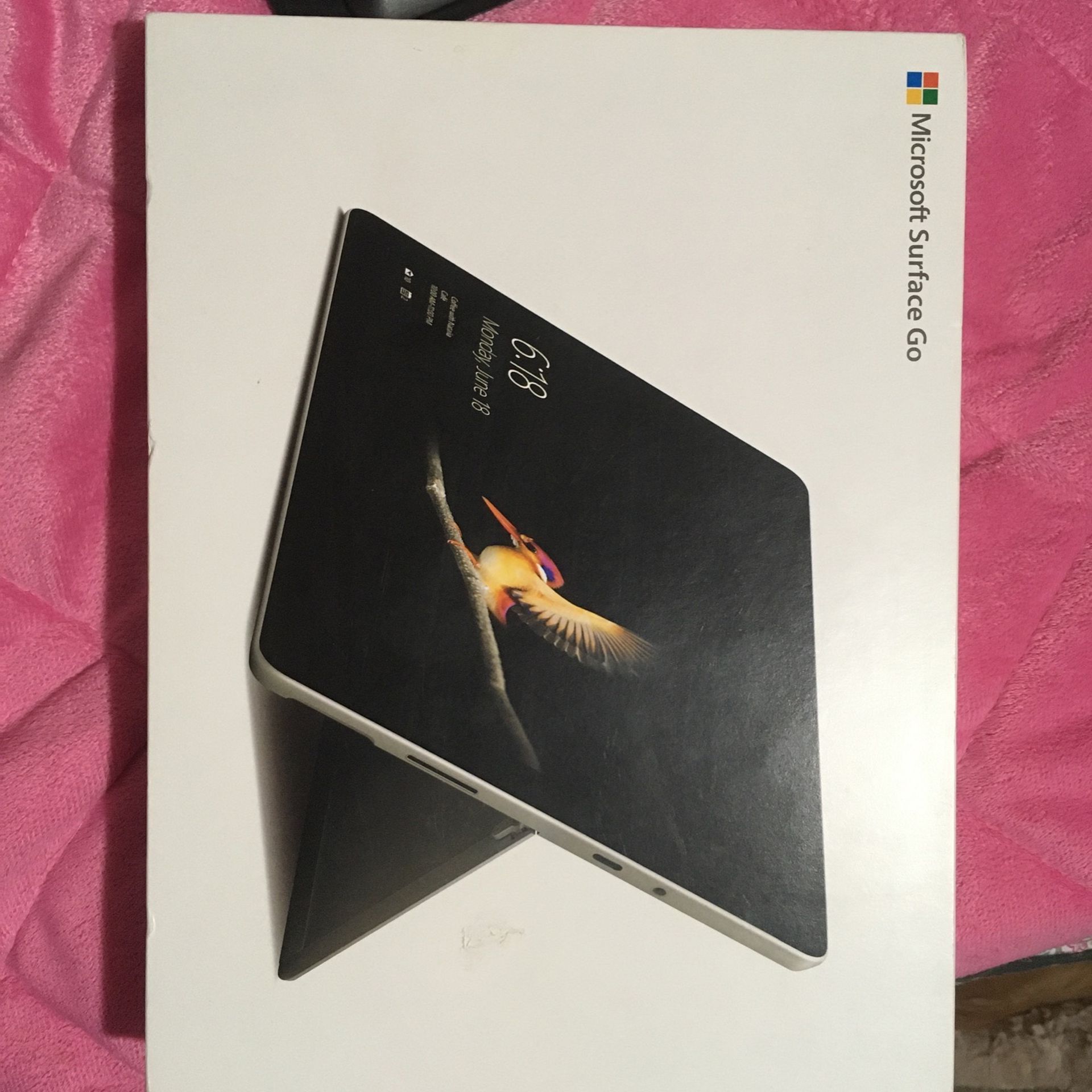 Microsoft-Surface Go 10-Touch Screen-128GB (comes with FREE: Touch Screen Pen, Charger, Computer Protect Case, and Bluetooth Multi-Color Keyboard)