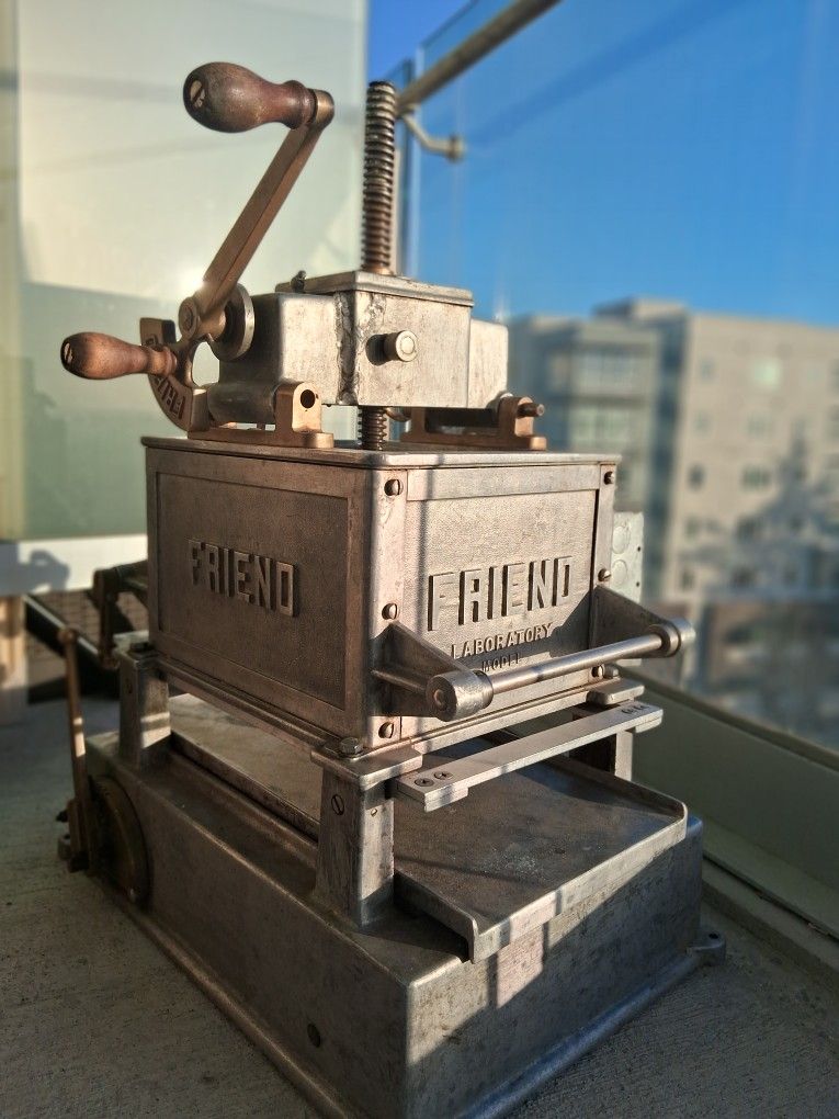 Depositor For Candy And Cream Dot