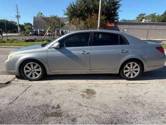 2005 Toyota Avalon
