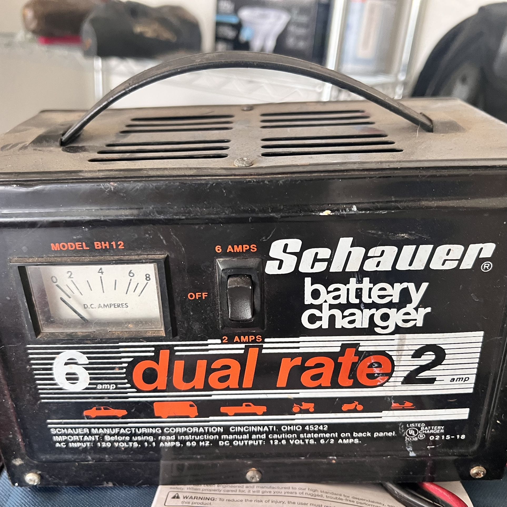 Shauer Battery Charger